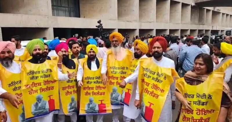 Punjab Budget Session: ਪੰਜਾਬ ਵਿਧਾਨ ਸਭਾ ’ਚ ਗੈਸ ਦੀ ਕਿੱਲਤ ’ਤੇ ਹੰਗਾਮਾ; ਸਦਨ ਦੀ ਕਾਰਵਾਈ 20 ਮਿੰਟ ਲਈ ਮੁਲਤਵੀ