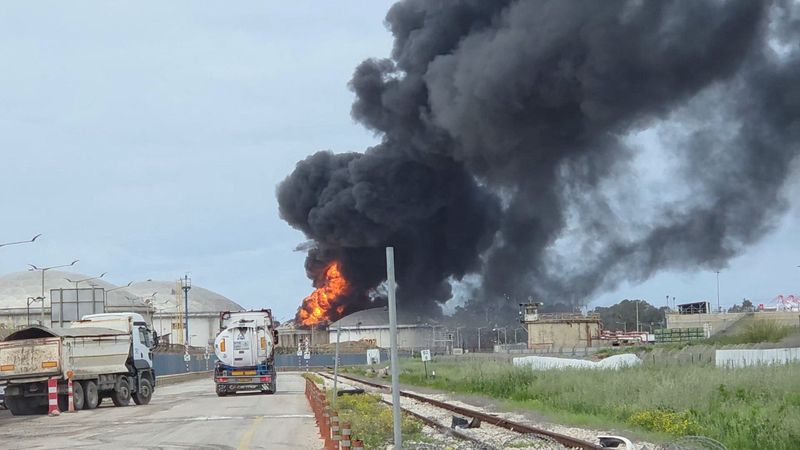 ਟਰੰਪ ਹੋਰਮੁਜ਼ ਨੂੰ ਖੋਲ੍ਹੇ ਬਿਨਾਂ ਜੰਗ ਖਤਮ ਕਰਨ ਦਾ ਇੱਛੁਕ