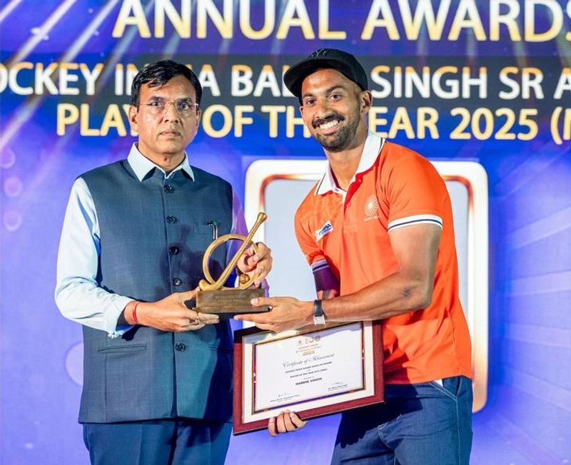 ਹਾਰਦਿਕ ਤੇ ਨਵਨੀਤ ਸਾਲ ਦੇ ਬਿਹਤਰੀਨ ਖਿਡਾਰੀ