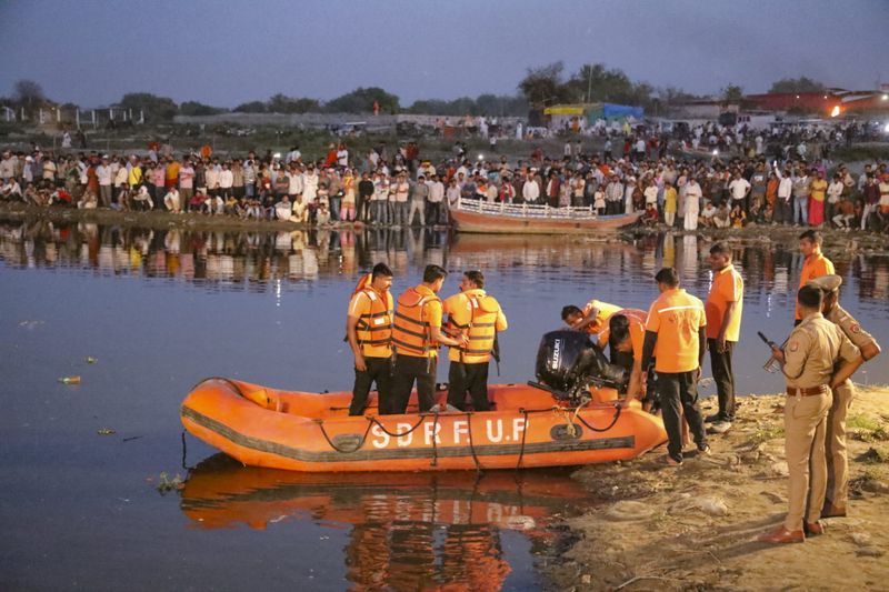 Vrindavan boat capsize: ਬਚਾਅ ਕਾਰਜ ਜਾਰੀ, ਪ੍ਰਧਾਨ ਮੰਤਰੀ ਵੱਲੋਂ ਸਹਾਇਤਾ ਰਾਸ਼ੀ ਦਾ ਐਲਾਨ
