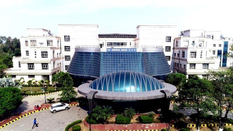 PGIMS ਰੋਹਤਕ ’ਚ ਨੌਕਰੀਆਂ ਦੇ ਨਾਮ ’ਤੇ ਫਰਜ਼ੀਵਾੜਾ; ਸੋਸ਼ਲ ਮੀਡੀਆ ’ਤੇ ਫੈਲੀ ਅਫ਼ਵਾਹ