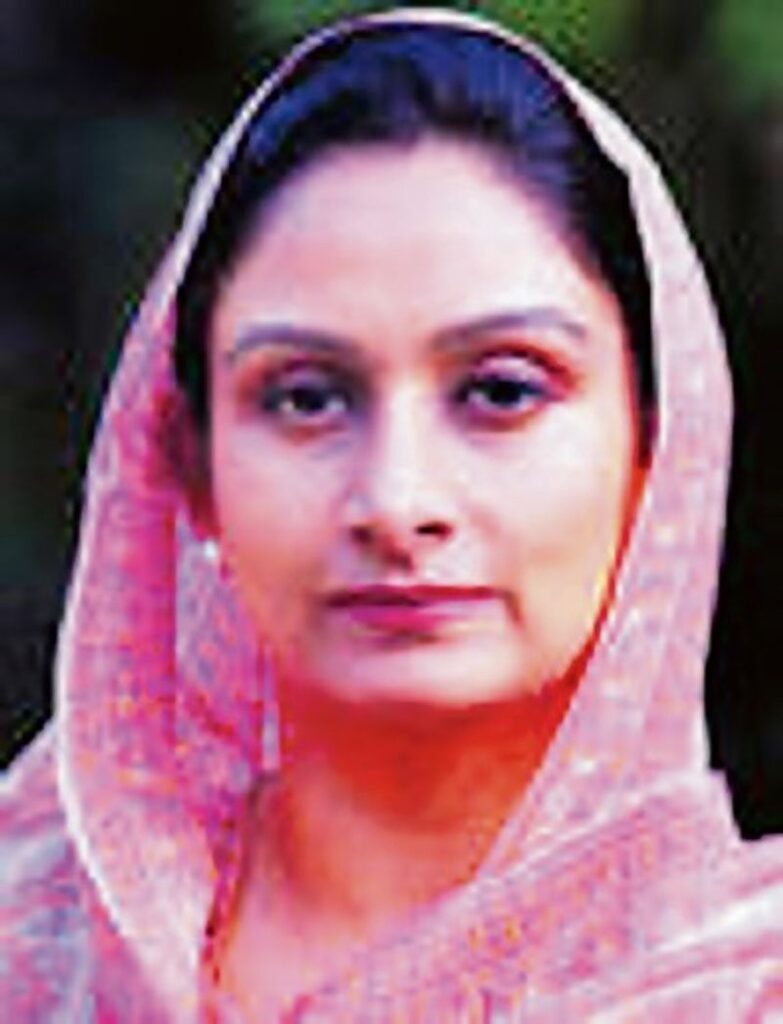 ਹਰਸਿਮਰਤ ਬਾਦਲ ਨੇ ਗੜੇਮਾਰੀ ਪ੍ਰਭਾਵਿਤ ਪਿੰਡਾਂ ਦਾ ਦੌਰਾ ਕੀਤਾ