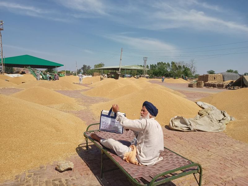 ਕਣਕ ਦੀ ਖ਼ਰੀਦ ਨਾ ਹੋਣ ਕਾਰਨ ਕਿਸਾਨ ਚਿੰਤਤ