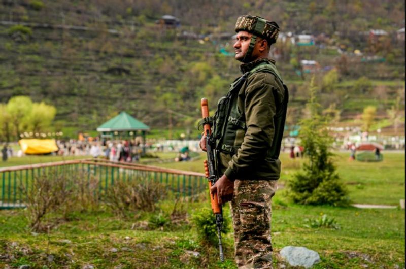 ਪਹਿਲਗਾਮ ਹਮਲੇ ਦੀ ਬਰਸੀ ਤੋਂ ਪਹਿਲਾਂ ਧਾਰਮਿਕ ਅਸਥਾਨਾਂ ਅਤੇ ਸੈਰ-ਸਪਾਟਾ ਸਥਾਨਾਂ ‘ਤੇ ਵਧਾਈ ਗਈ ਸੁਰੱਖਿਆ
