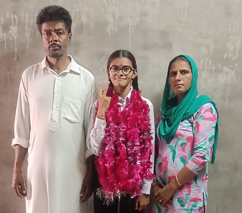 PSEB 10th Result: ਜੱਜ ਬਣ ਕੇ ਮਾਪਿਆਂ ਦਾ ਸੁਫਨਾ ਪੂਰਾ ਕਰਨਾ ਚਾਹੁੰਦੀ ਹੈ ਹਰਲੀਨ ਸ਼ਰਮਾ