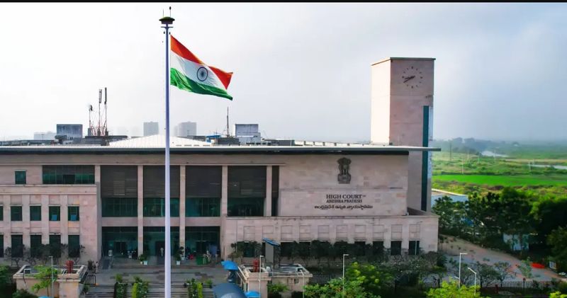 Lawyer Custody Row: ਵਕੀਲ ਨੂੰ ਹਿਰਾਸਤ ਦਾ ਹੁਕਮ; CJI ਸੂਰਿਆ ਕਾਂਤ ਨੇ ਮੰਗੀ ਰਿਪੋਰਟ, ਕਾਨੂੰਨੀ ਹਲਕਿਆਂ ‘ਚ ਮਚੀ ਹਲਚਲ