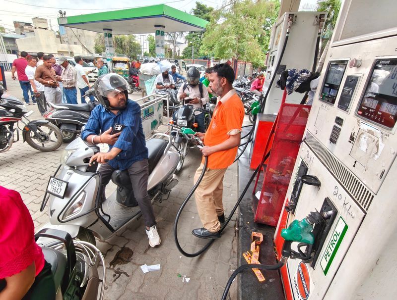 Petrol Diesel price hike: ਤੇਲ ਦੀਆਂ ਕੀਮਤਾਂ ’ਚ ਮੁੜ ਵਾਧਾ; ਪੈਟਰੋਲ-ਡੀਜ਼ਲ 90 ਪੈਸੇ ਮਹਿੰਗਾ