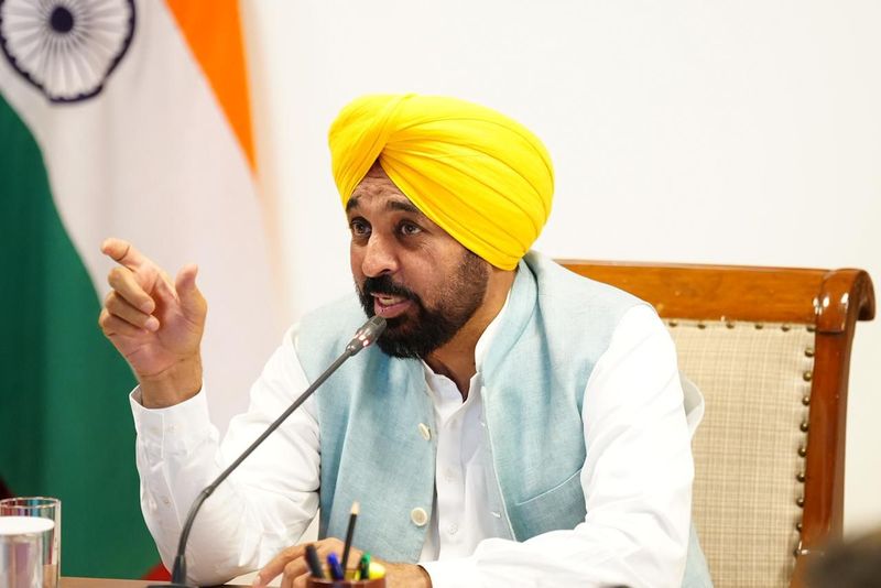 ਮੁੱਖ ਮੰਤਰੀ ਮਾਨ ਅੱਜ ਦਿੱਲੀ ਫੇਰੀ ’ਤੇ: ਕੇਂਦਰੀ ਮੰਤਰੀ ਨਿਤਿਨ ਗਡਕਰੀ, ਪ੍ਰਹਿਲਾਦ ਜੋਸ਼ੀ ਤੇ ਸ਼ਿਵਰਾਜ ਚੌਹਾਨ ਨਾਲ ਕਰਨਗੇ ਮੁਲਾਕਾਤ