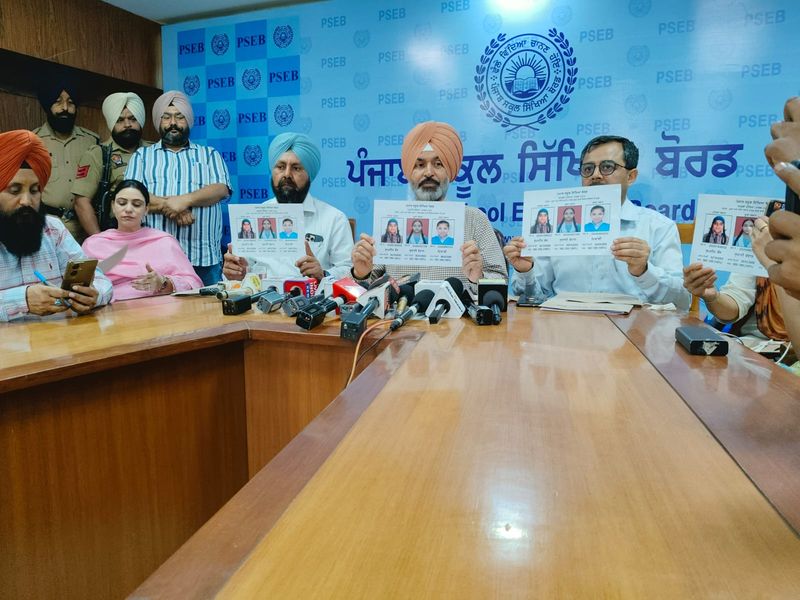 PSEB 12th Result Out (2026): ਸਿੱਖਿਆ ਬੋਰਡ ਨੇ ਐਲਾਨਿਆ 12ਵੀਂ ਦਾ ਨਤੀਜਾ; ਮਾਨਸਾ ਦੀ ਸੁਪਨੀਤ ਕੌਰ ਨੇ 500 ‘ਚੋਂ 500 ਅੰਕ ਲੈ ਕੇ ਰਚਿਆ ਇਤਿਹਾਸ