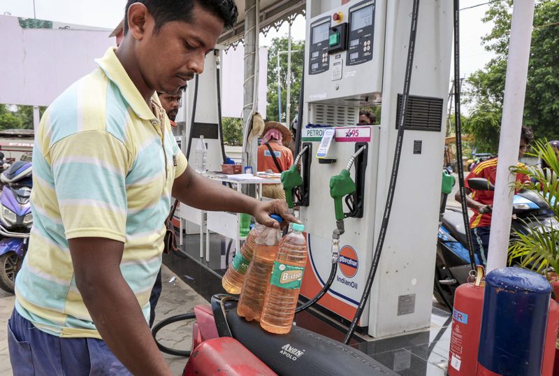 Petrol Diesel Hike: ਪੈਟਰੋਲ ਤੇ ਡੀਜ਼ਲ ਹੋਰ ਮਹਿੰਗੇ