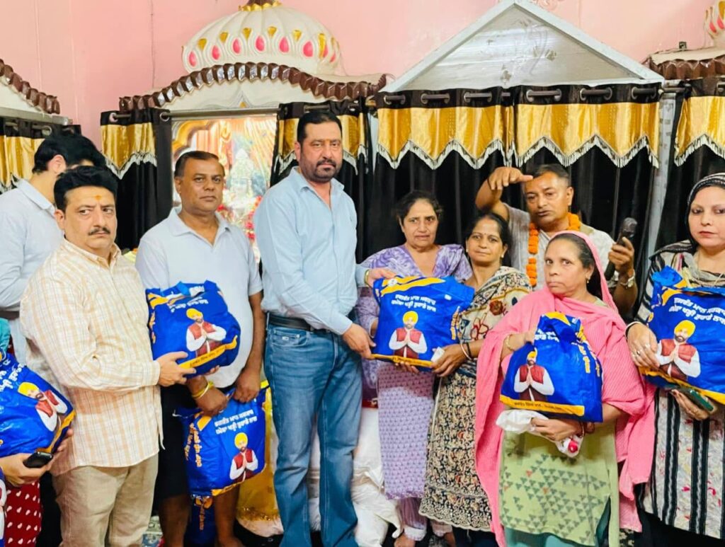 ਹਲਕਾ ਇੰਚਾਰਜ ਦਿਨੇਸ਼ ਢੱਲ ਵੱਲੋਂ ਜਲੰਧਰ ਉੱਤਰੀ ਹਲਕੇ ਵਿੱਚ ‘ਮੇਰੀ ਰਸੋਈ’ ਕਿੱਟਾਂ ਦੀ ਵੰਡ ਸ਼ੁਰੂ