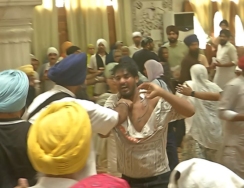 ਸੋਹਾਣਾ ਗੁਰਦੁਆਰਾ ਸਾਹਿਬ ’ਚ ਨਿਹੰਗ ਸਿੰਘ ’ਤੇ ਹਮਲੇ ਦੀ ਕੋਸ਼ਿਸ਼; ਸਵਾਗਤ ਸਮਾਰੋਹ ਦੌਰਾਨ ਭਾਰੀ ਹੰਗਾਮਾ