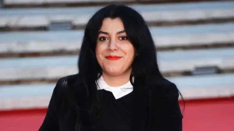 Marjane Satrapi Dies: ‘ਪਰਸੇਪੋਲਿਸ’ ਦੀ ਰਚਨਾਕਾਰ Marjane Satrapi ਦਾ 56 ਸਾਲ ਦੀ ਉਮਰ ਵਿੱਚ ਦੇਹਾਂਤ, ਦੁਨੀਆ ਨੂੰ ਸੁਣਾਈ ਸੀ ਇਰਾਨ ਦੀ ਕਹਾਣੀ