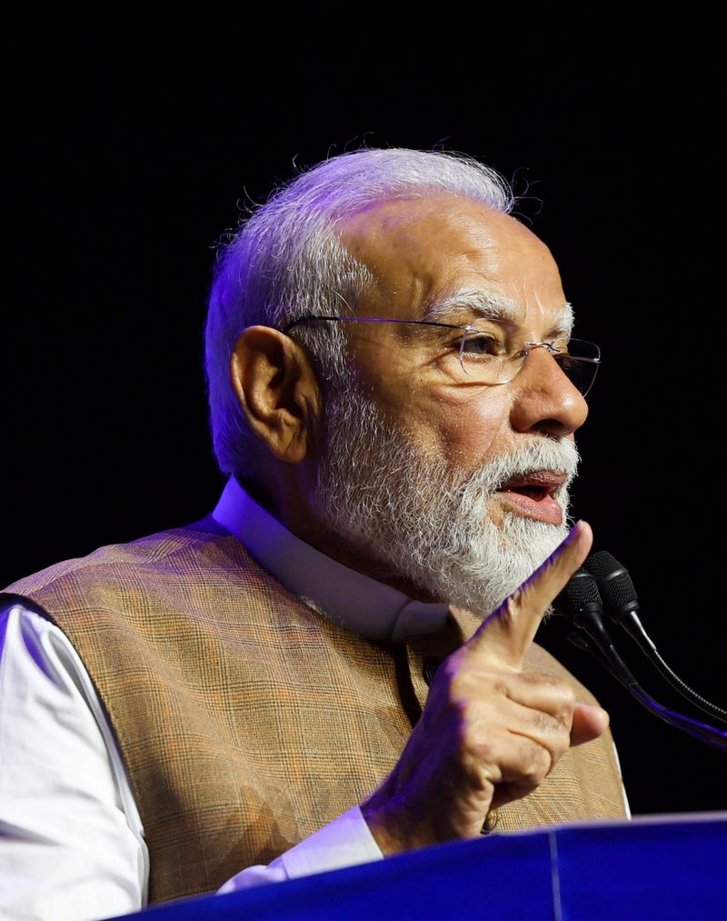 PM Modi in Paris: 25 ਕਰੋੜ ਭਾਰਤੀਆਂ ਨੂੰ ਗਰੀਬੀ ਵਿਚੋਂ ਬਾਹਰ ਕੱਢਿਆ: ਮੋਦੀ