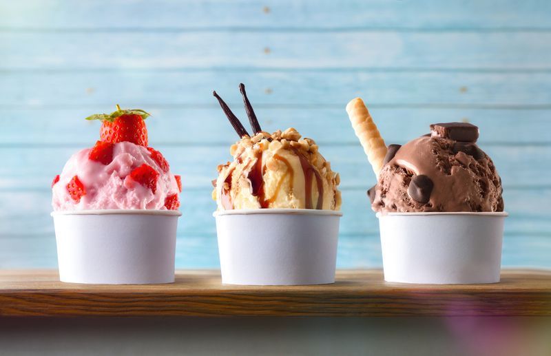 Ice Cream ‘ਤੇ 35 ਰੁਪਏ ਵਾਧੂ ਵਸੂਲਣਾ ਪਿਆ ਮਹਿੰਗਾ: Chandigarh ਕੰਜ਼ਿਊਮਰ ਕੋਰਟ ਨੇ ਪਾਰਲਰ ਨੂੰ ਲਾਇਆ 5,000 ਦਾ ਜੁਰਮਾਨਾ
