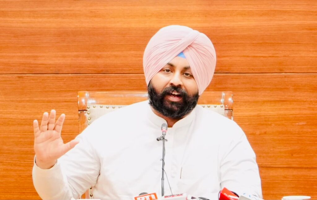 Punjab Safai Strike: ਪੰਜਾਬ ਵਿਚ ਸਫਾਈ ਕਾਮਿਆਂ ਦੀ ਹੜਤਾਲ ਸਮਾਪਤ; ਸਰਕਾਰ ਨੇ ਤਨਖਾਹ ਕੀਤੀ ਦੁੱਗਣੀ