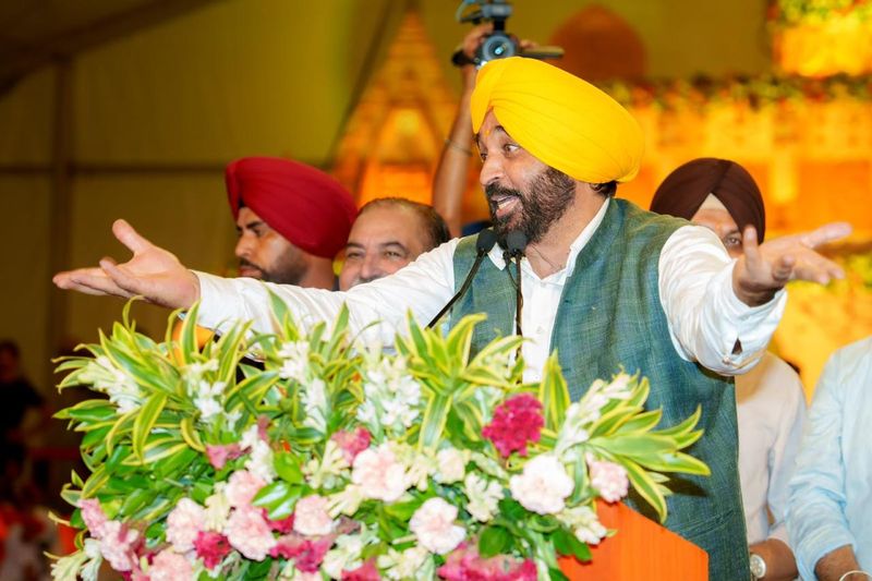 ਅਗਸਤ ਤੋਂ ਸ਼ੁਰੂ ਹੋਣਗੇ 3 ਨਵੇਂ ਧਾਰਮਿਕ ਰੂਟ: ਕੇਜਰੀਵਾਲ ਵੱਲੋਂ ਮਾਨ ਸਰਕਾਰ ਦੀ ਮੁਫ਼ਤ ‘ਤੀਰਥ ਯਾਤਰਾ’ ਦੇ ਵਿਸਥਾਰ ਦਾ ਐਲਾਨ