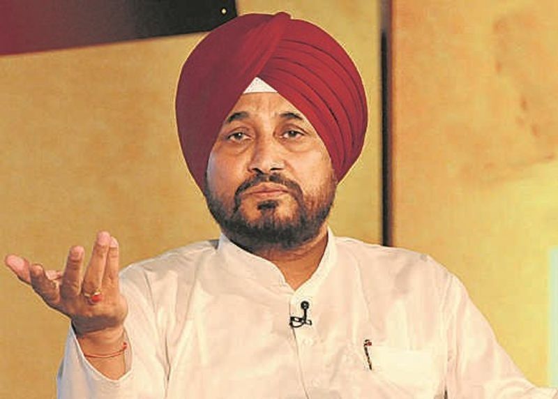 ਚੰਨੀ ਨੇ ਪੁਲੀਸ ਇੰਸਪੈਕਟਰ ਵਿਰੁੱਧ FBI ਨਾਲ ਜੁੜੇ ਦੋਸ਼ਾਂ ‘ਤੇ ਮਾਨ ਸਰਕਾਰ ਨੂੰ ਘੇਰਿਆ