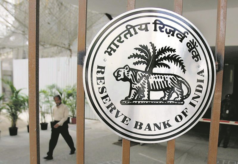 RBI MPC Meeting: ਰੈਪੋ ਰੇਟ 5.25% ’ਤੇ ਬਰਕਰਾਰ, ਹੋਮ- ਆਟੋ ਲੋਨ ਦੀ EMI ’ਚ ਕੋਈ ਬਦਲਾਅ ਨਹੀਂ