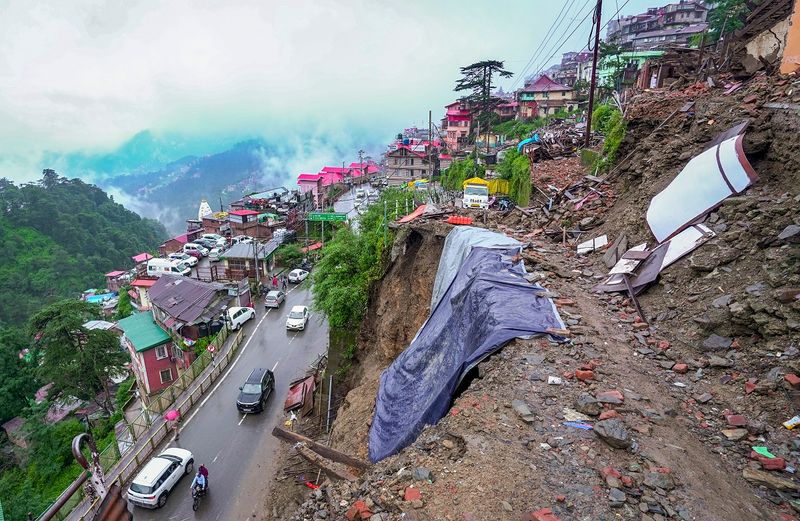 Himachal Pradesh ਵਿੱਚ 150 ਤੋਂ ਵੱਧ ਸੜਕਾਂ ਬੰਦ, 10 ਤੱਕ ਮੀਂਹ ਦੀ ਚਿਤਾਵਨੀ
