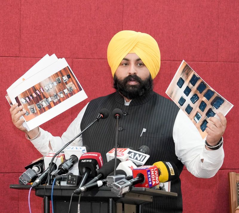 ਪੰਜਾਬ ਪੁਲੀਸ ਨੇ ਫ਼ਰੀਦਕੋਟ ਫਾਰਮੇਸੀ ਪ੍ਰੀਖਿਆ ਵਿੱਚ ਹਰਿਆਣਾ ਦੇ ਨਕਲ ਗਰੋਹ ਦਾ ਕੀਤਾ ਪਰਦਾਫਾਸ਼: ਬੈਂਸ