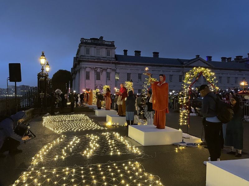 Ganga Aarti London: Thames ਨਦੀ ਦੇ ਕੰਢੇ ਪਹਿਲੀ ਵਾਰ ਹੋਈ ‘ਗੰਗਾ ਆਰਤੀ’; ਹਜ਼ਾਰਾਂ ਦੀ ਗਿਣਤੀ ’ਚ ਪੁੱਜੇ ਲੋਕ