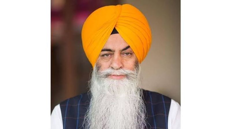ਜਬਰ-ਜਨਾਹ ਮਾਮਲੇ ’ਚ ਘਿਰੇ Amarjit Chawla ਸਰੀ ’ਚ ਦੇਖੇ ਗਏ; ਭੇਸ ਬਦਲ ਕੇ ਘੁੰਮਣ ਦਾ ਦਾਅਵਾ