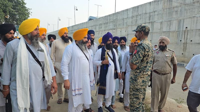 Kartarpur Corridor Ardas: ਕਰਤਾਰਪੁਰ ਲਾਂਘਾ ਖੋਲ੍ਹਣ ਲਈ ਅਰਦਾਸ ਕਰਨ ਜਾ ਰਹੇ ਜਥੇ ਨੂੰ ਰੋਕਿਆ