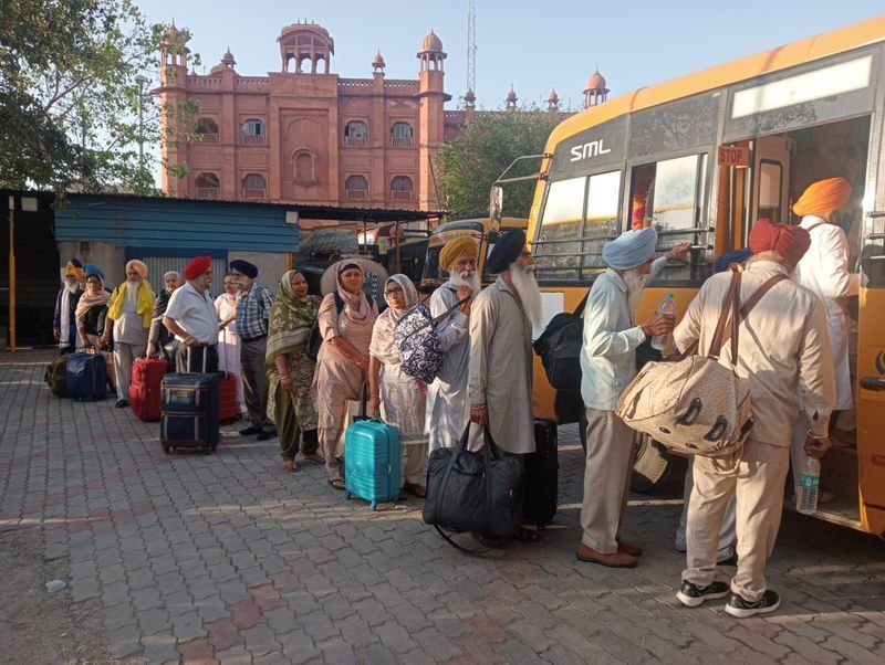 Pakistan Sikh Pilgrims: ਪਾਕਿਸਤਾਨੀ ਸਿੱਖ ਸ਼ਰਧਾਲੂਆਂ ਨੂੰ ਅਟਾਰੀ-ਵਾਹਗਾ ਰਸਤੇ ਭਾਰਤ ਭੇਜਣ ਦੀ ਮੰਗ ਨੇ ਫੜਿਆ ਜ਼ੋਰ