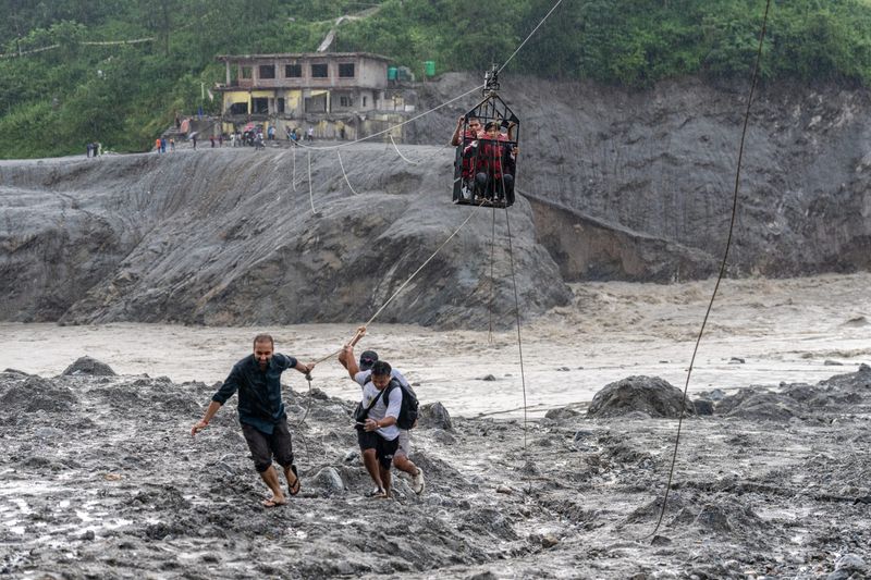 Nepal floods: ਲਾਪਤਾ ਭਾਰਤੀਆਂ ਦੀ ਪਛਾਣ ਲਈ ਭਾਰਤੀ ਦੂਤਾਵਾਸ ਨੇ ਪਰਿਵਾਰਾਂ ਤੋਂ ਡੀ ਐੱਨ ਏ ਸੈਂਪਲ ਮੰਗੇ
