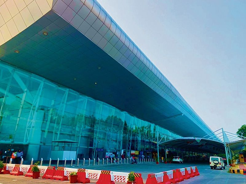Amritsar Airport high alert: ਸ਼ੱਕੀ ਡਰੋਨ ਦਿਖਣ ਤੋਂ ਬਾਅਦ 7 ਉਡਾਣਾਂ ਮੋੜੀਆਂ ਗਈਆਂ