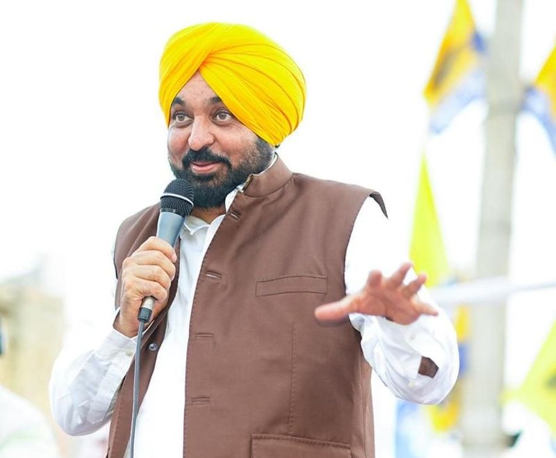 ਚੀਫ਼ ਜਸਟਿਸ ਦੀ ਨਿਯੁਕਤੀ ਦੇ ਰੌਲੇ ਵਿਚਾਲੇ CM Bhagwant Mann ਦਾ ਬਠਿੰਡਾ ਦੌਰਾ ਰੱਦ, ‘ਲੋਕ ਮਿਲਣੀ’ ਪ੍ਰੋਗਰਾਮ ਮੁਲਤਵੀ