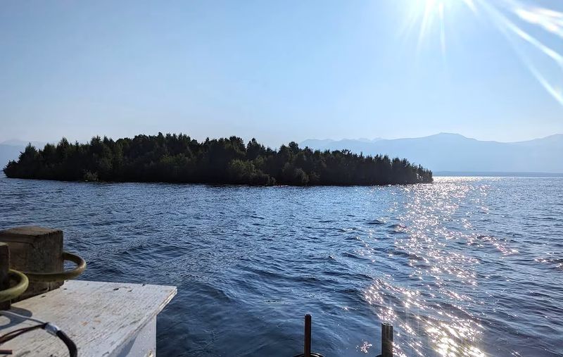 Floating Island: ਕੈਨੇਡਾ ਦੀ ਝੀਲ ’ਚ ਤੈਰਦਾ ਟਾਪੂ 30 ਕਿਲੋਮੀਟਰ ਦੂਰ ਪੁੱਜਾ