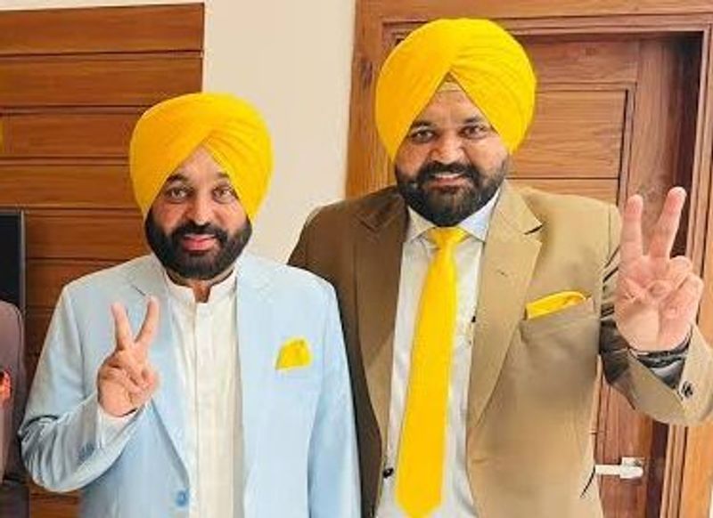 Punjab ਚੋਣਾਂ ਤੋਂ ਪਹਿਲਾਂ ‘ਆਪ’ ਦਾ ਵੱਡਾ ਕਦਮ: ਮੁੱਖ ਮੰਤਰੀ ਮਾਨ ਅਤੇ ਚੀਮਾ ਸਿਆਸੀ ਮਾਮਲਿਆਂ ਦੀ ਕਮੇਟੀ ਵਿੱਚ ਸ਼ਾਮਲ
