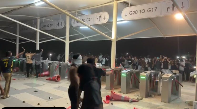 BREAKING NEWS: LPU ਵਿੱਚ ਦੇਰ ਰਾਤ ਵਿਦਿਆਰਥੀਆਂ ਦਾ ਵੱਡਾ ਵਿਰੋਧ, ਗਰਲਜ਼ ਹੋਸਟਲ ਨਾਲ ਜੁੜੇ ਗੰਭੀਰ ਦਾਅਵੇ