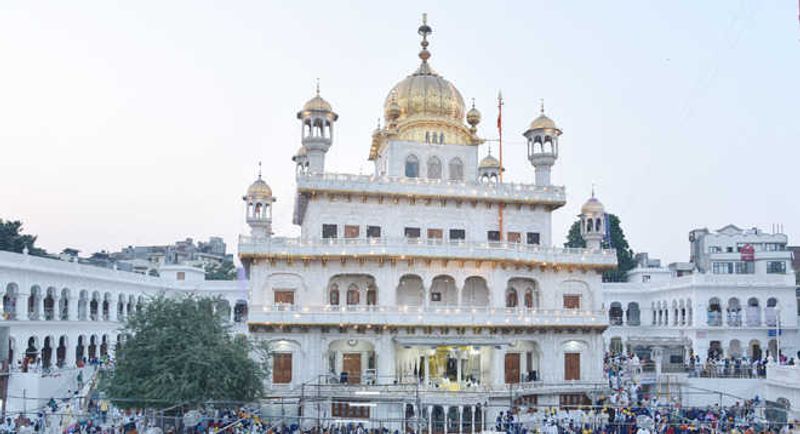 ਬਹਿਰੀਨ ਮਾਮਲਾ: ਅਕਾਲ ਤਖ਼ਤ ਦੇ ਸਕੱਤਰੇਤ ਵੱਲੋਂ ਵਾਇਰਲ ਖ਼ਬਰਾਂ ਦਾ ਖੰਡਨ; ‘ਸਤਬੀਰ ਸਿੰਘ ਨਾਮ ਦਾ ਕੋਈ ਮੁਲਾਜ਼ਮ ਨਹੀਂ’