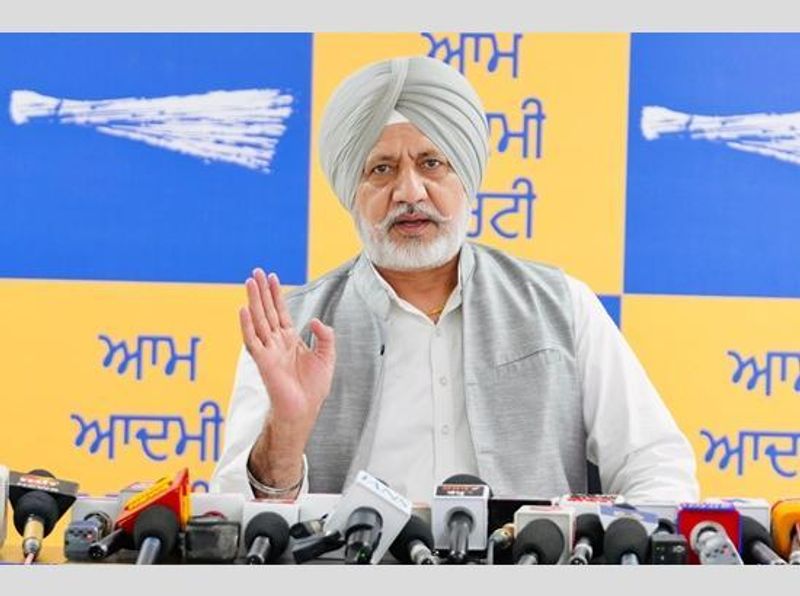 Amarjit Chawla Case: ‘ਆਪ’ ਵੱਲੋਂ ਵਿਰਸਾ ਸਿੰਘ ਵਲਟੋਹਾ ਅਤੇ ਬਹਿਰੀਨ ਤੋਂ ਆਈ ਪੀੜਤ ਮਹਿਲਾ ਵਿਚਾਲੇ ਹੋਈ ਗੱਲਬਾਤ ਦੀ ਕਥਿਤ ਆਡੀਓ ਜਾਰੀ