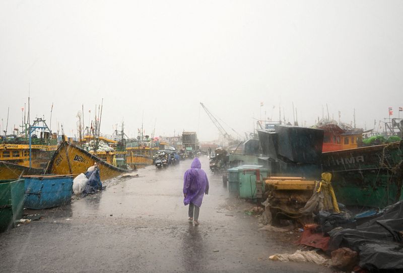 Cyclone Arnab: ਭਾਰਤ ’ਚ ਚੱਕਰਵਾਤੀ ਤੂਫ਼ਾਨ ਦਾ ਕਹਿਰ ਦਰੱਖਤ ਉੱਖੜੇ, ਰਸਤੇ ਜਲਥਲ; ਲੋਕਾਂ ਨੂੰ ਘਰਾਂ ’ਚ ਰਹਿਣ ਦੀ ਅਪੀਲ